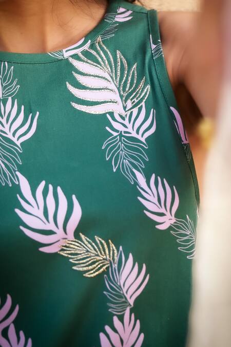 Buy_Charkhee_Green Cotton Satin Zari Round Neck Leaf Printed Kurta Set 