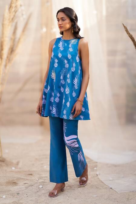 Shop Charkhee Blue Cotton Satin Zari Round Neck Leaf Print Kurta Set Online at Aza Fashions Shop_Charkhee_Blue Cotton Satin Zari Round Neck Leaf Print Kurta Set _Online_at_Aza_Fashions