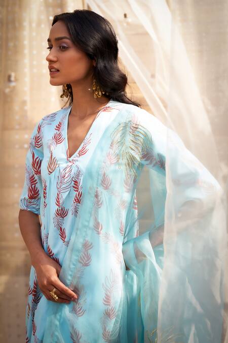 Buy Charkhee Blue Cotton Satin, Organza Zari V-neck Leaf-printed Kurta Set Online at Aza Fashions Buy_Charkhee_Blue Cotton Satin, Organza Zari V-neck Leaf-printed Kurta Set _Online_at_Aza_Fashions