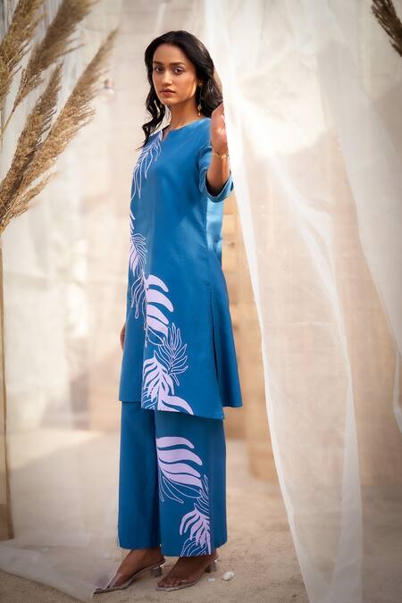 Shop Charkhee Blue Cotton Satin Open Neck Bold Leaf-print Co-ord Set Online at Aza Fashions Shop_Charkhee_Blue Cotton Satin Open Neck Bold Leaf-print Co-ord Set _Online_at_Aza_Fashions