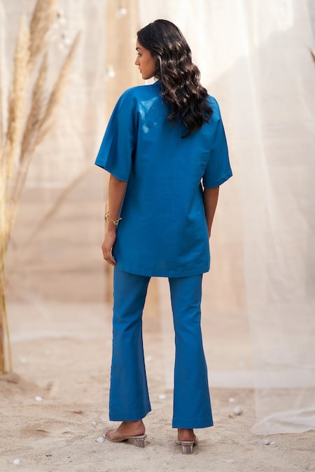 Shop Charkhee Blue Cotton Satin V-neck Leaf-print Co-ord Set at Aza Fashions Shop_Charkhee_Blue Cotton Satin V-neck Leaf-print Co-ord Set _at_Aza_Fashions