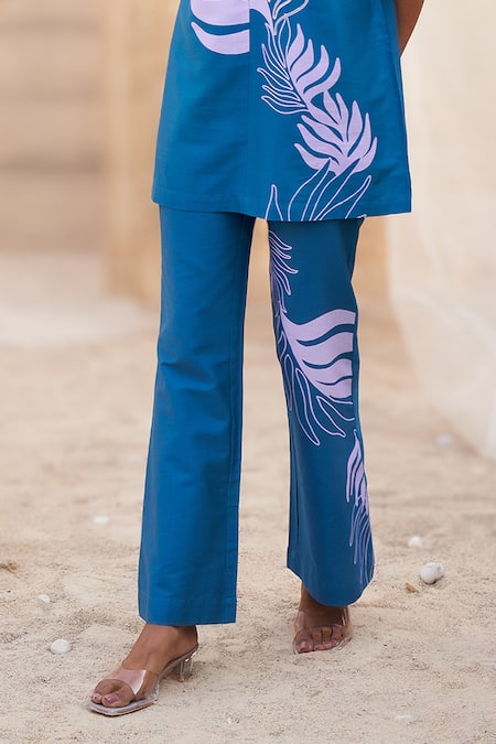 Charkhee Blue Cotton Satin V-neck Leaf-print Co-ord Set Online at Aza Fashions Charkhee_Blue Cotton Satin V-neck Leaf-print Co-ord Set _Online_at_Aza_Fashions