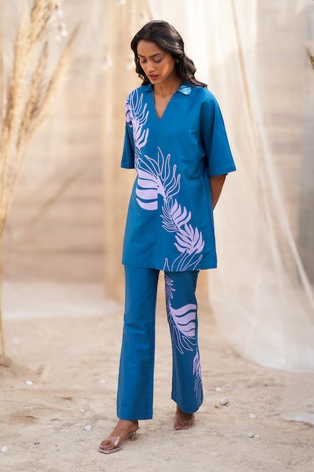 Shop Charkhee Blue Cotton Satin V-neck Leaf-print Co-ord Set Online at Aza Fashions Shop_Charkhee_Blue Cotton Satin V-neck Leaf-print Co-ord Set _Online_at_Aza_Fashions