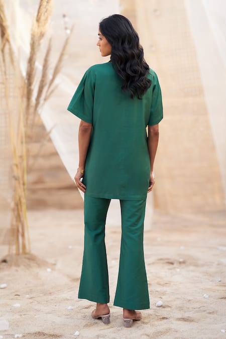 Shop_Charkhee_Green Cotton Satin V-neck Leaf-print Co-ord Set _at_Aza_Fashions