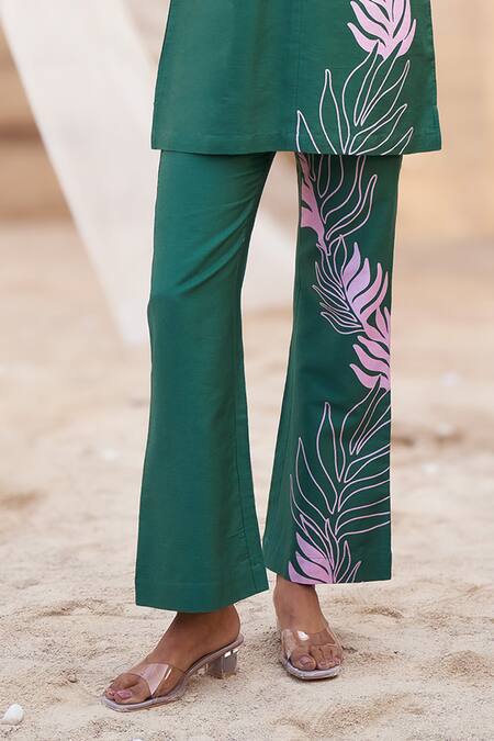 Buy_Charkhee_Green Cotton Satin V-neck Leaf-print Co-ord Set _Online_at_Aza_Fashions