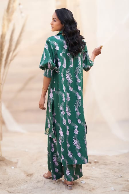 Shop Charkhee Green Cotton Satin Zari Collared Leaf-print Co-ord Set at Aza Fashions Shop_Charkhee_Green Cotton Satin Zari Collared Leaf-print Co-ord Set _at_Aza_Fashions