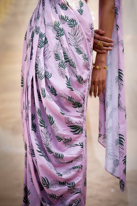 Buy_Charkhee_Pink Cotton Satin One Shoulder Leaf-printed Drape Saree Gown 