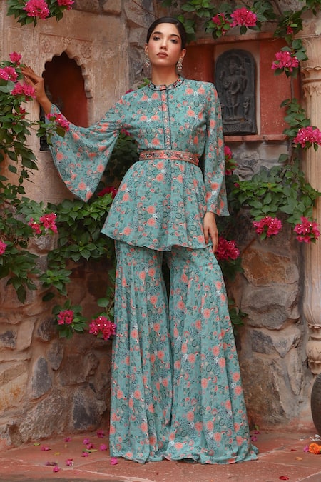 Shop Gazab by Miku Kumar Green Georgette Embroidery Collared Boho Printed Peplum Kurta Set Online at Aza Fashions Shop_Gazab by Miku Kumar_Green Georgette Embroidery Collared Boho Printed Peplum Kurta Set _Online_at_Aza_Fashions