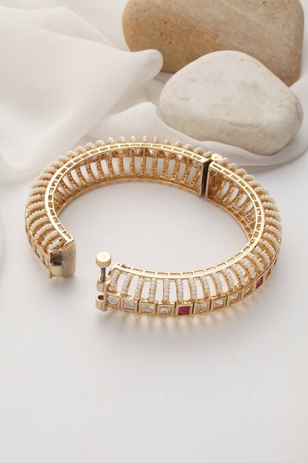 Buy Swabhimann Red Rose Gold Polki Kada Online at Aza Fashions Buy_Swabhimann_Red Rose Gold Polki Kada _Online_at_Aza_Fashions