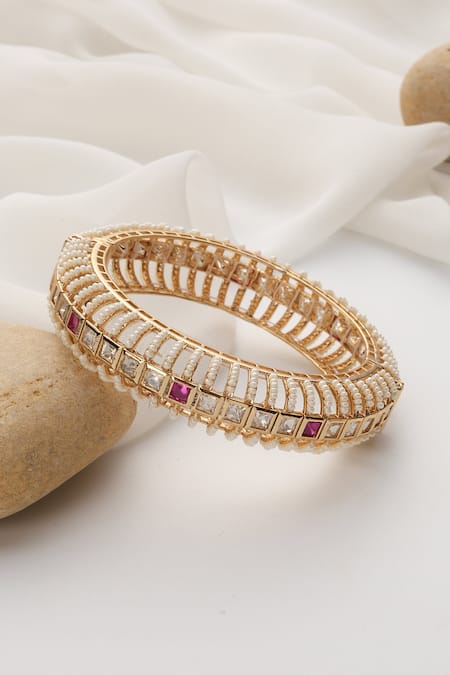 Shop Swabhimann Red Rose Gold Polki Kada at Aza Fashions Shop_Swabhimann_Red Rose Gold Polki Kada _at_Aza_Fashions