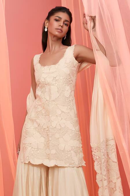 Buy_Vasavi Shah_Ivory Organza, Silk Applique, Embroidery Round Floral Short Kurta Gharara Set _Online_at_Aza_Fashions