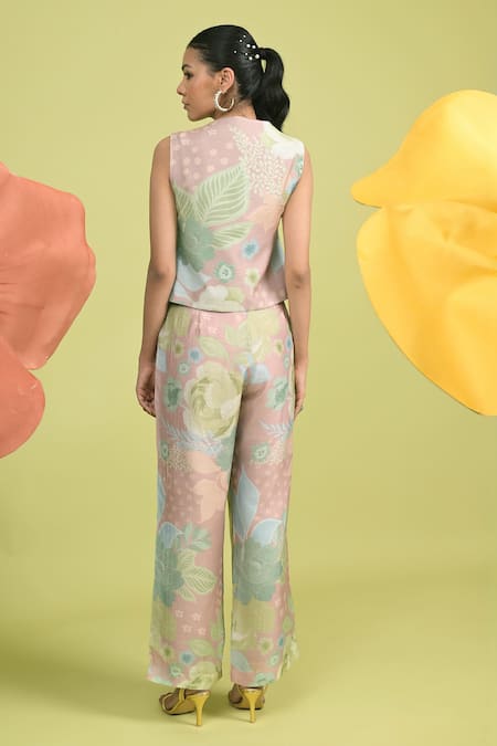 Shop_Rishi And Vibhuti_Blush Muslin V-neck Dusty Pink Waistcoat And Pant Set _at_Aza_Fashions