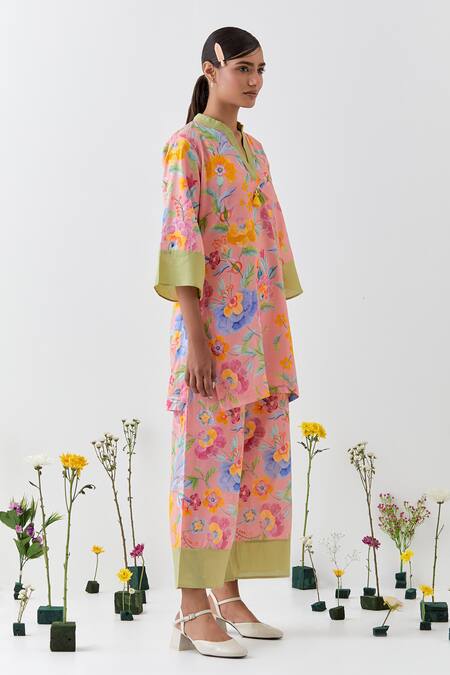 Chrkha_Peach Cotton, Linen Tassels Mandarin Collar Floral Printed Kurta Set _Online_at_Aza_Fashions