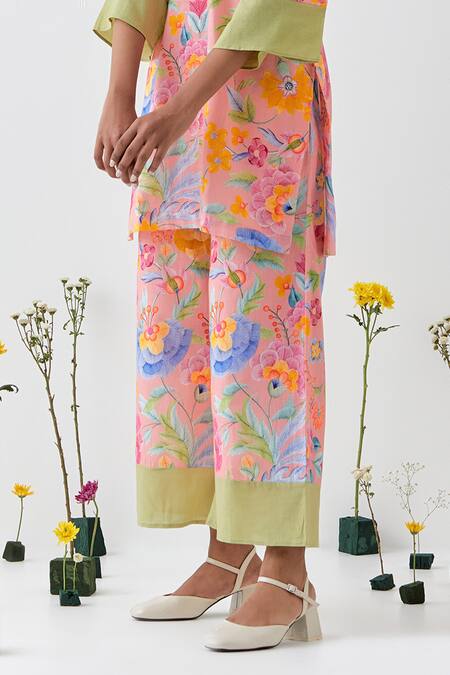 Buy_Chrkha_Peach Cotton, Linen Tassels Mandarin Collar Floral Printed Kurta Set _Online_at_Aza_Fashions