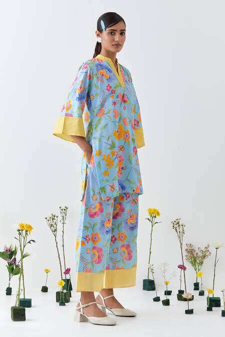 Shop_Chrkha_Blue Cotton, Linen Tassels Collared Floral Printed Kurta Set _Online_at_Aza_Fashions