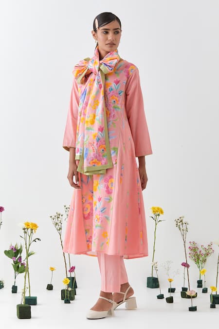 Buy_Chrkha_Peach Cotton, Linen Round Neck Floral Printed Kurta Set _Online_at_Aza_Fashions