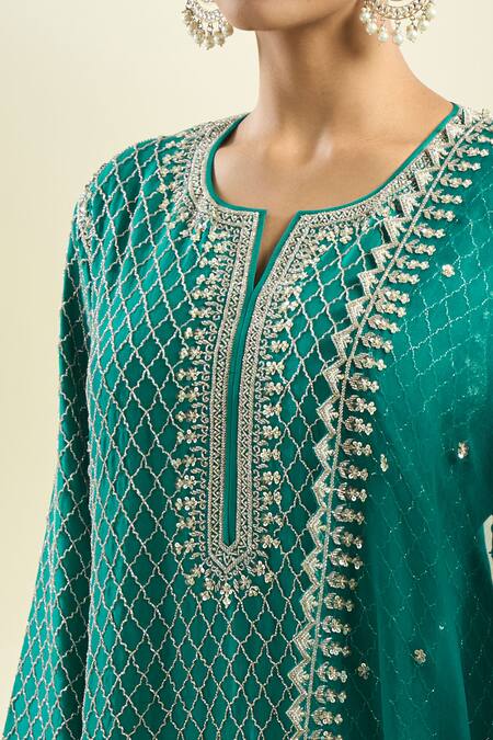 Anushree Reddy_Green Sequins, Beads, Cut Work, Embroidery Mandarin Floral Straight Kurta Set _Online_at_Aza_Fashions