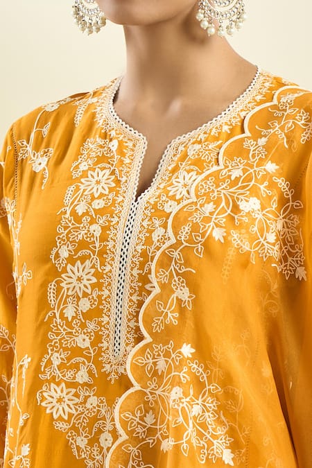 Anushree Reddy_Yellow Embroidery, Lace Open Neck Aari Kurta Set _Online_at_Aza_Fashions