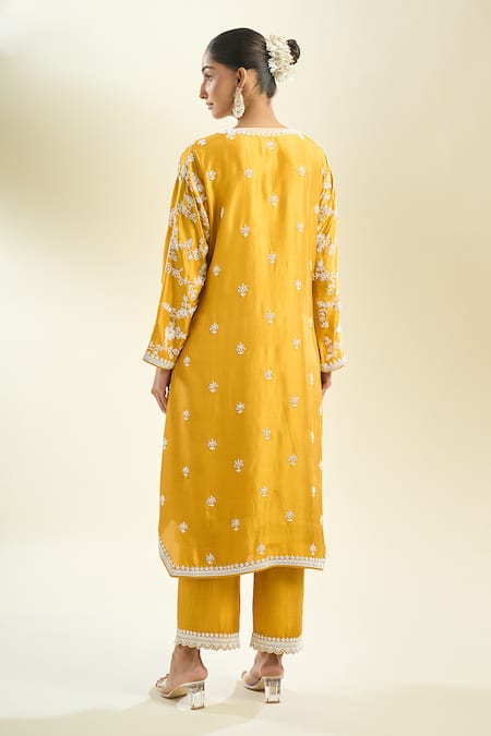 Anushree Reddy Floral Pearl Embroidered Kurta Set 