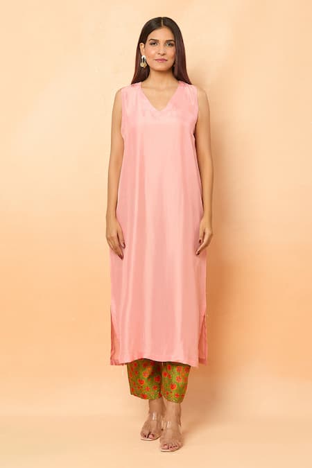 Debyani + CO_Pink Sequins, Zari, Embroidery Open Neck Thread Kurta Set _Online_at_Aza_Fashions