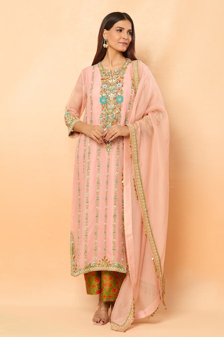 Buy_Debyani + CO_Pink Sequins, Zari, Embroidery Open Neck Thread Kurta Set _Online_at_Aza_Fashions