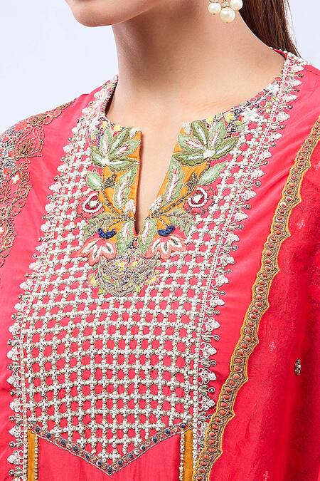 Buy_Debyani + CO_Red Embroidery Open Neck Floral Embellished A-line Kurta Set 
