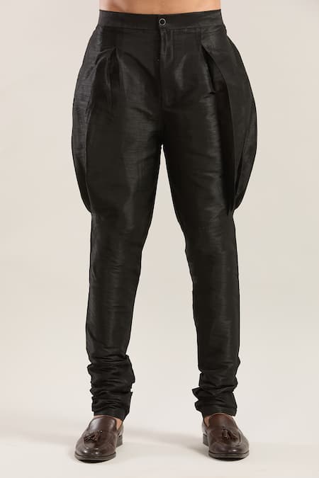 Rng Safawala Black Embroidery Contrast Thread Bundi Set Online at Aza Fashions Rng Safawala_Black Embroidery Contrast Thread Bundi Set _Online_at_Aza_Fashions