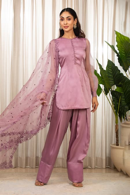Buy_Esha Koul_Lavender Embroidery Round Neck Satin Kurta Set With Organza _Online_at_Aza_Fashions