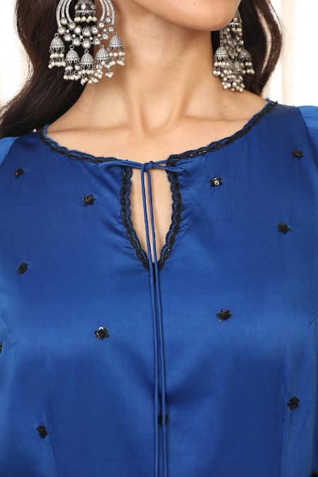 Buy_Esha Koul_Blue Satin, Crepe, Organza Embroidery Keyhole Neck Royal Kurta Set 