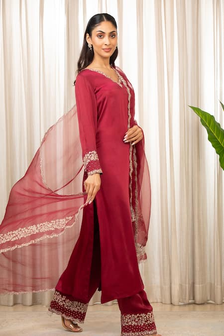 Esha Koul_Red Satin, Crepe, Organza Embroidery, Cut Work V-neck Kurta Set _Online_at_Aza_Fashions