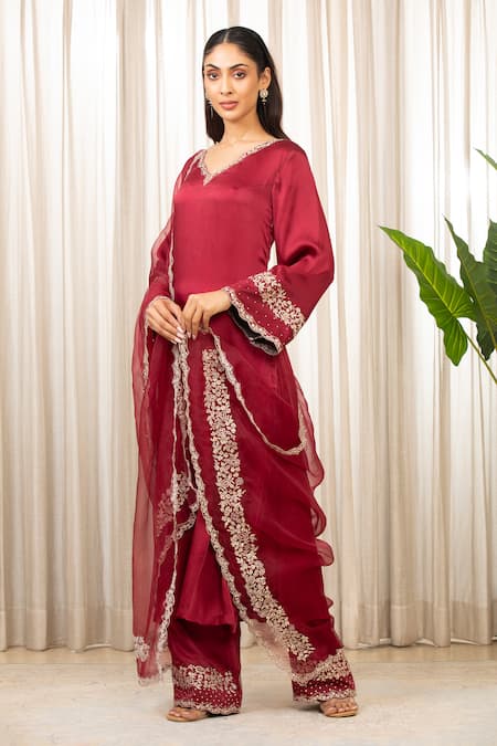 Esha Koul_Red Satin, Crepe, Organza Embroidery, Cut Work V-neck Kurta Set _at_Aza_Fashions