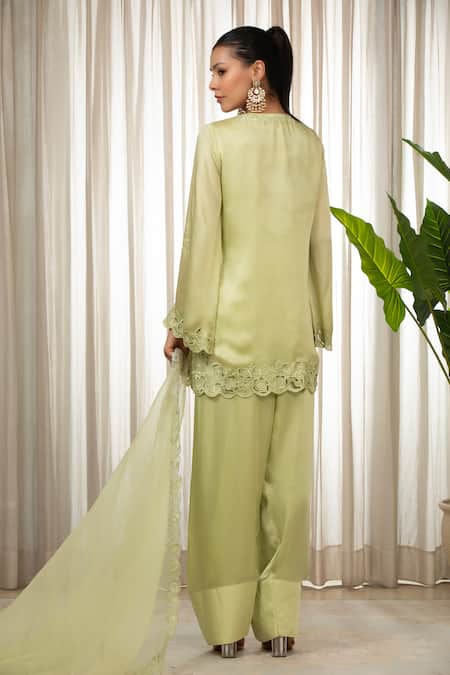 Shop_Esha Koul_Green Cut Work Round Neck Pista Kurta Set _at_Aza_Fashions