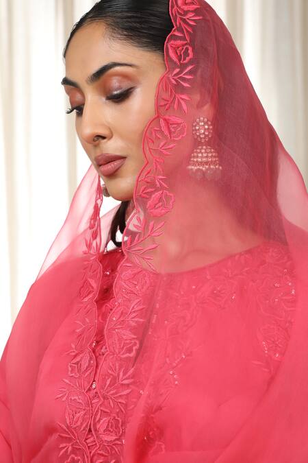 Shop Esha Koul Pink Satin, Organza, Crepe Embroidery, Cut Work Round Kashmiri Richa Kurta Set Shop_Esha Koul_Pink Satin, Organza, Crepe Embroidery, Cut Work Round Kashmiri Richa Kurta Set