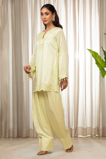 Shop_Esha Koul_Yellow Brocade, Organza, Crepe Tassels Split V-neck Butter Cutwork Kurta Set _Online_at_Aza_Fashions