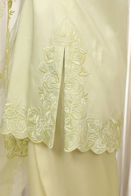 Esha Koul_Yellow Brocade, Organza, Crepe Tassels Split V-neck Butter Cutwork Kurta Set _at_Aza_Fashions