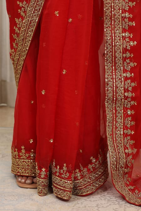 Shop Esha Koul Red Georgette, Organza Sequins, Embroidery Square Neck Dori Saree Set Shop_Esha Koul_Red Georgette, Organza Sequins, Embroidery Square Neck Dori Saree Set