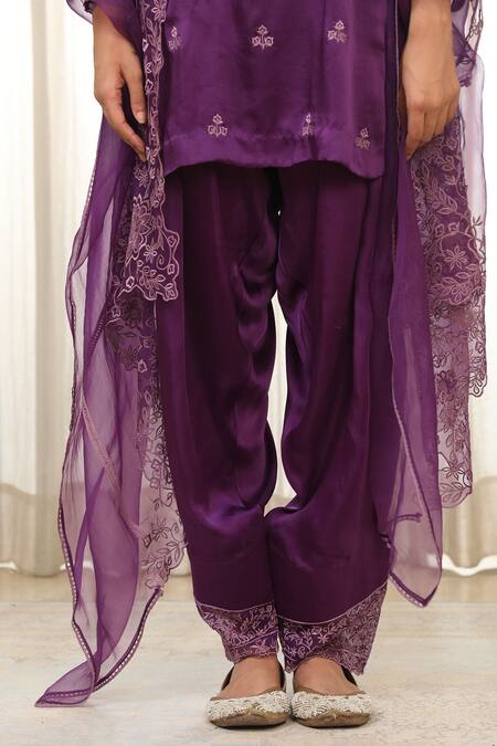 Esha Koul_Purple Satin, Organza, Crepe Embroidery Round Neck Kurta Set With Dupatta _at_Aza_Fashions