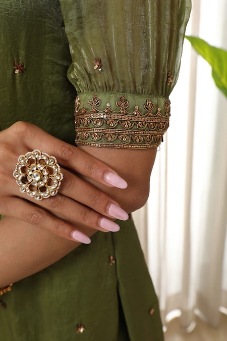 Buy_Esha Koul_Green Organza, Chanderi Sequins, Embroidery Embellished Puff Sleeve Kurta Set 