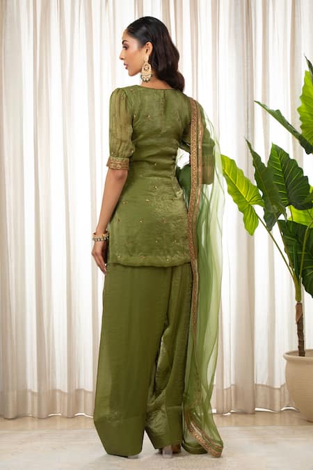 Esha Koul Green Organza, Chanderi Sequins, Embroidery Embellished Puff Sleeve Kurta Set Online at Aza Fashions Esha Koul_Green Organza, Chanderi Sequins, Embroidery Embellished Puff Sleeve Kurta Set _Online_at_Aza_Fashions