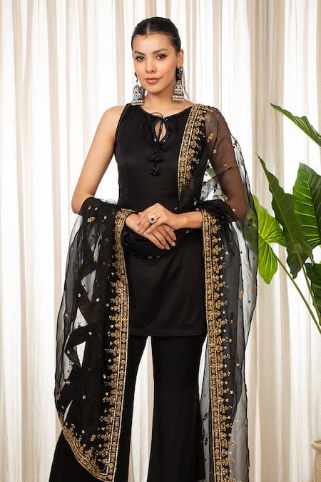 Buy_Esha Koul_Black Sequins, Embroidery Kurta Set With Dupatta _Online_at_Aza_Fashions