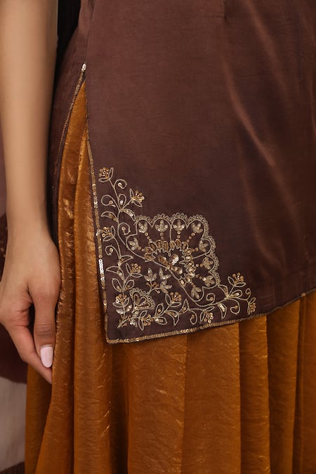 Buy_Esha Koul_Brown Embroidery Round Neck Kurta Set With Sharara 
