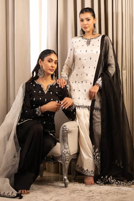 Shop_Esha Koul_White Embroidery Round Neck Kurta Set With Organza Dupatta _Online_at_Aza_Fashions