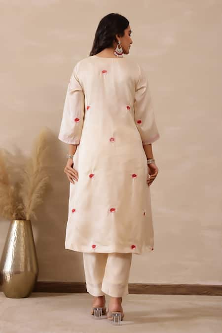 Masoomm Floral Embroidered Off White Kurta Set 