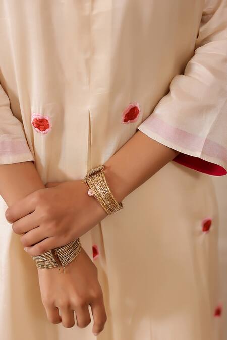 Masoomm_Off White Silk, Cotton Embroidery Round Neck Floral Kurta Set _at_Aza_Fashions