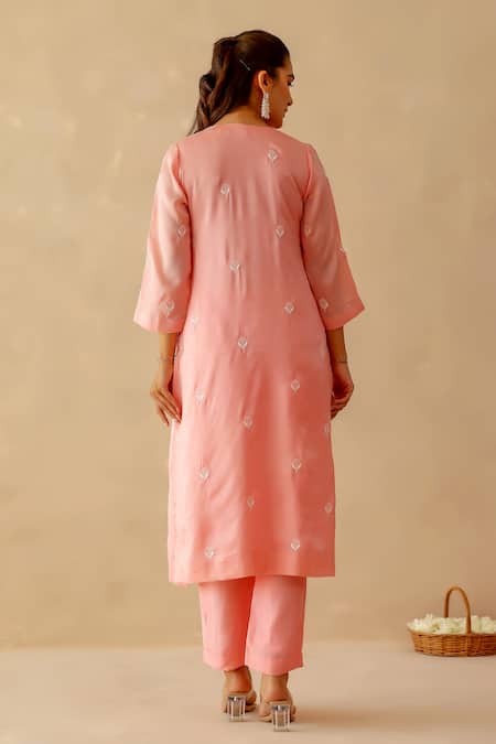 Masoomm Floral Embroidered Salmon Pink Kurta Set 