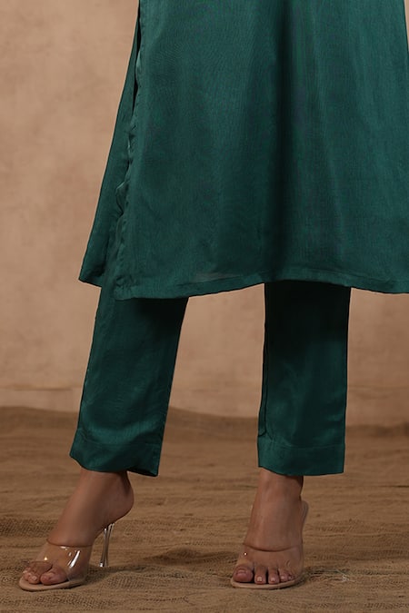 Masoomm_Multi Color Silk, Organza Lace V-neck Ombre Green Kurta Set With Dupatta _Online_at_Aza_Fashions