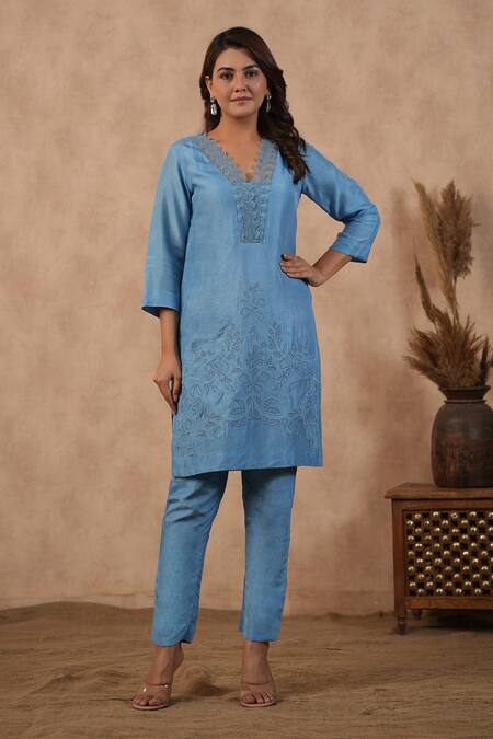 Buy_Masoomm_Blue Silk, Cotton, Organza Lace V-neck Embroidered Kurta Set _Online_at_Aza_Fashions