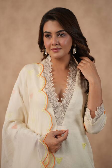 Masoomm_Off White Silk, Cotton, Organza Lace, Embroidery V-neck Kurta Set _at_Aza_Fashions
