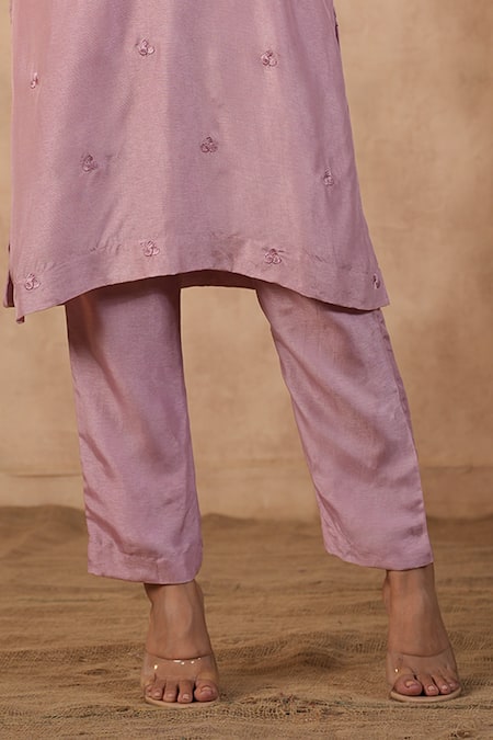 Masoomm_Lilac Silk, Cotton, Organza Embroidery V-neck Monochromatic Kurta Set _Online_at_Aza_Fashions
