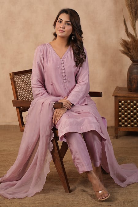 Buy_Masoomm_Lilac Silk, Cotton, Organza Embroidery V-neck Monochromatic Kurta Set 